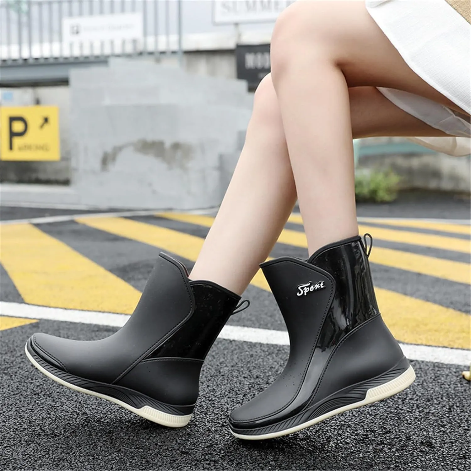 Rain Boots Women Tall Waterproof Mens Grounded Footwear Chunky Ankle Booties Barefoot Shoes Casual Fall Waterproof Rain and Garden Shoe for Women Outdoor Furry Boots